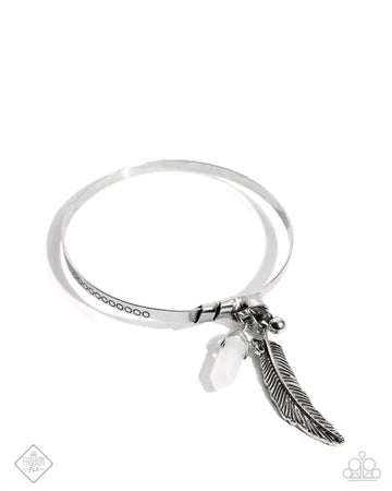 Simply Santa Fe-Restful Reunion-White-Bracelet