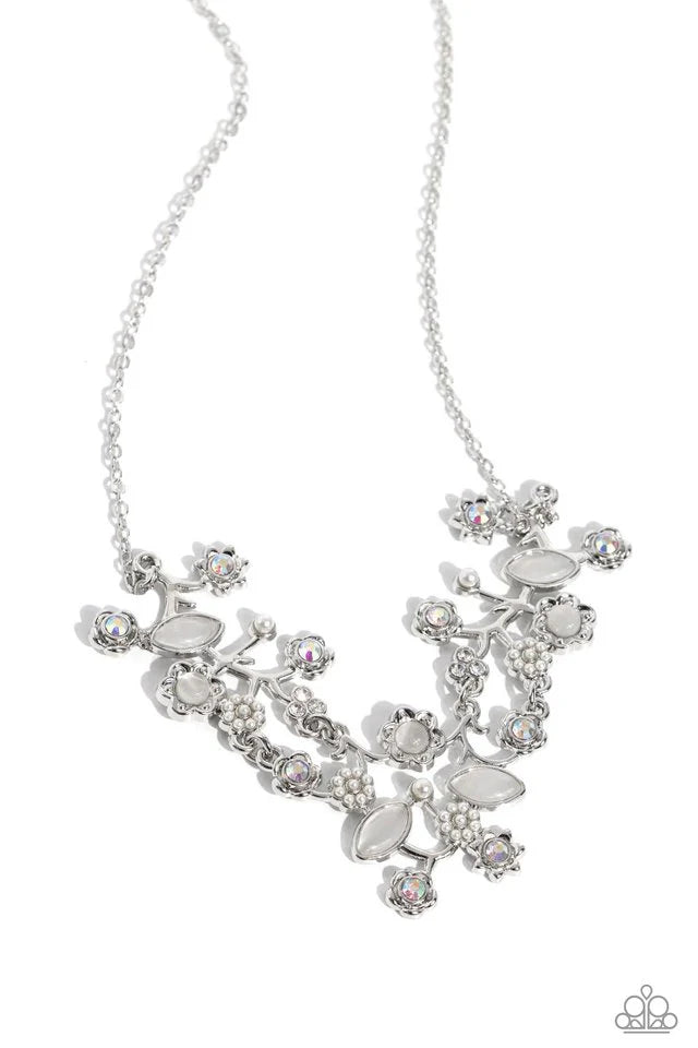Paparazzi Necklace ~ Gardening Group - White