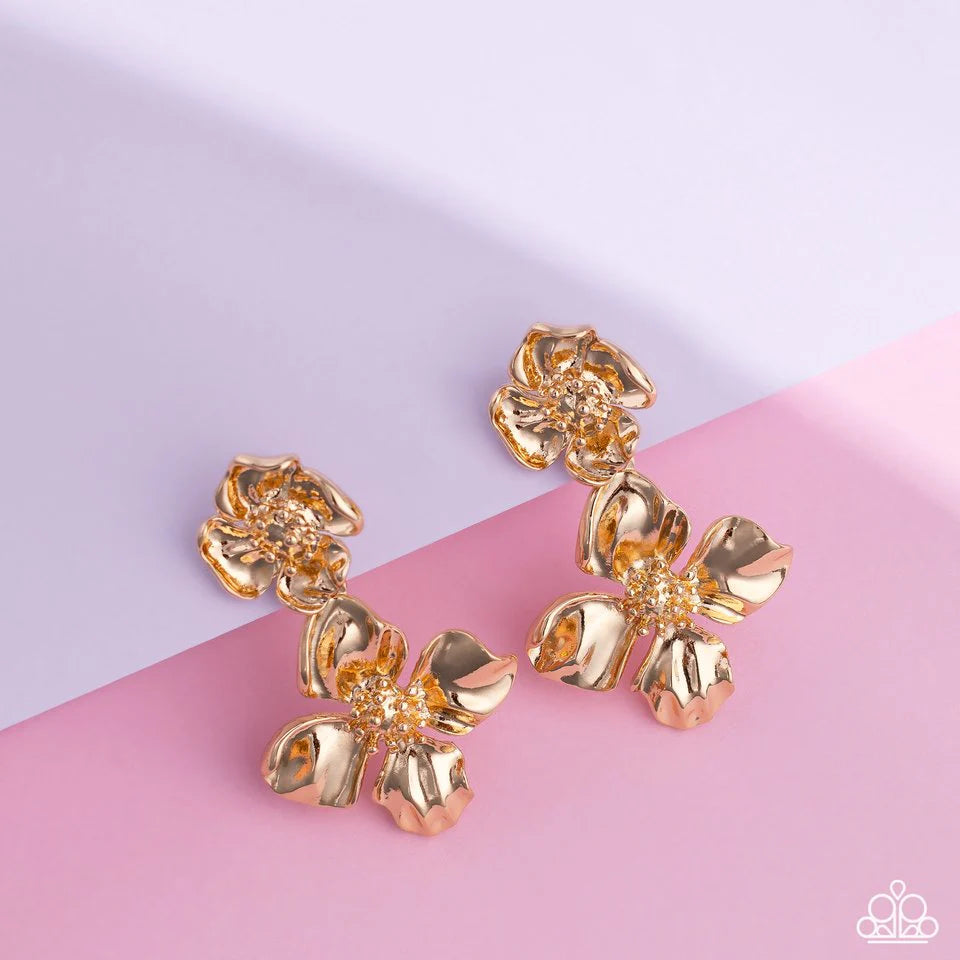 Paparazzi Earring ~ Gilded Grace - Gold