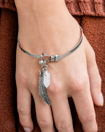 Simply Santa Fe-Restful Reunion-White-Bracelet
